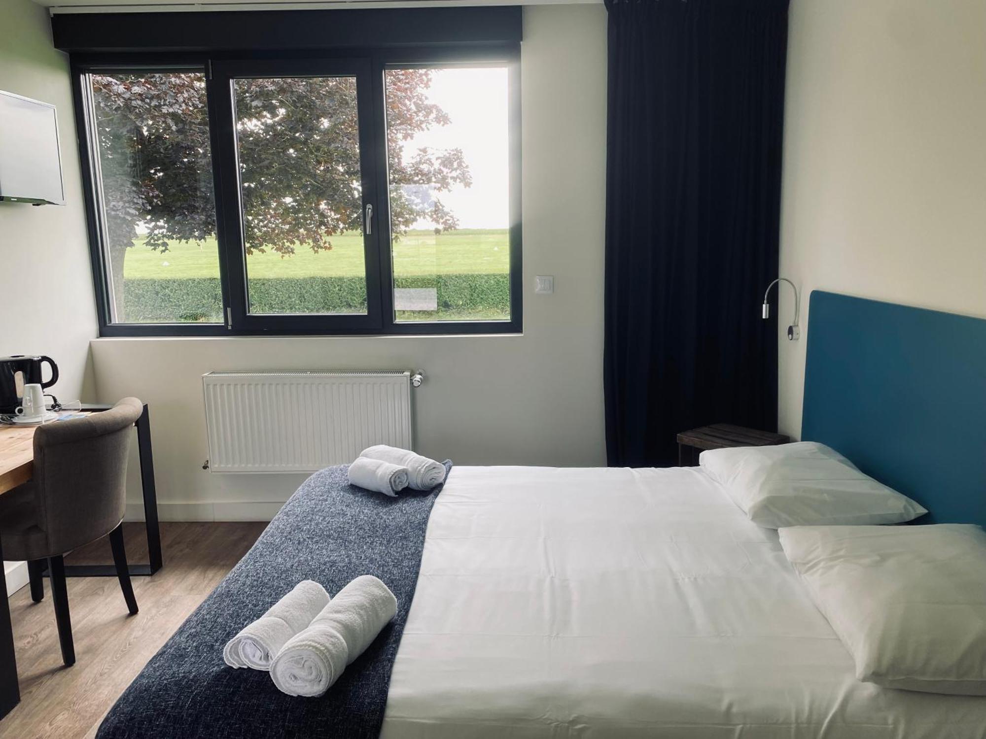 Logis Hotel & Restaurant De L'Aerodrome De La Baie De Somme Buigny-Saint-Maclou Ngoại thất bức ảnh